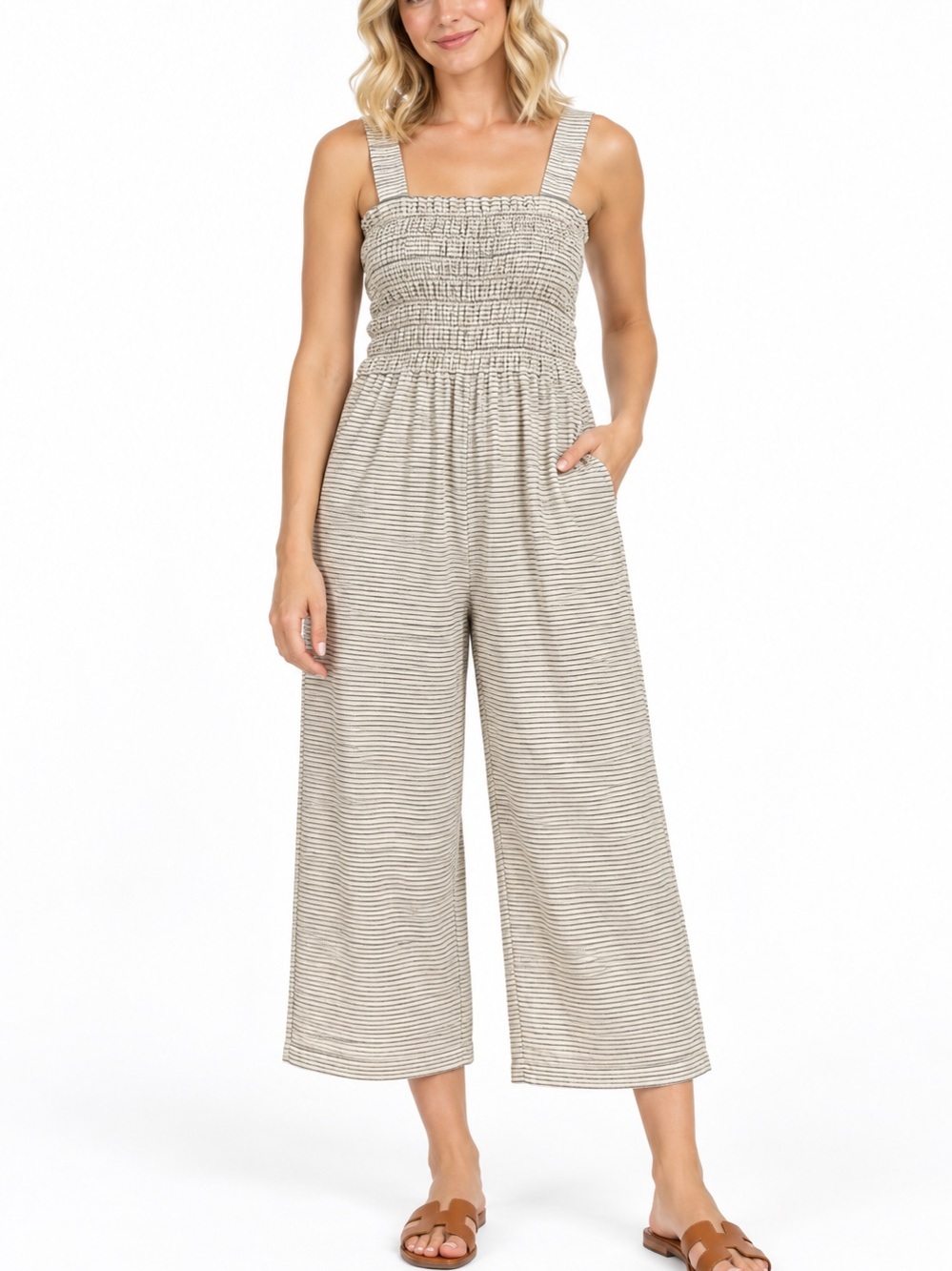 🦅 AE Striped Smocked Wide-Leg Jumpsuit